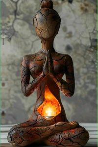 Figurines
